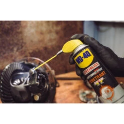 WD-40 Specialist Automotive Penetrant Spray - 300g -Auto Parts Store SCA 562685 02 hi res