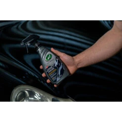 Turtle Wax Hybrid Solutions Ceramic Black Spray Wax 473mL -Auto Parts Store SCA 599384 03 hi res